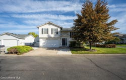 205 W Choctaw Ave, Post Falls, ID 83854