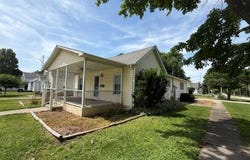 625 Young Street, Nokomis, IL 62075