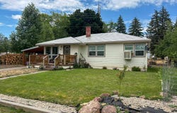 112 NW Circle Drive, Hines, OR 97738