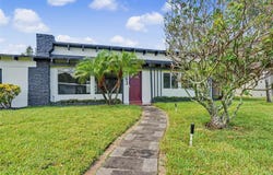 63 PALM Boulevard, DUNEDIN, FL 34698