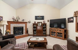 1003 Elm St S, La Crescent, MN 55947