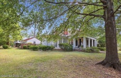 1025 Pinehurst Street, Jackson, MS 39202