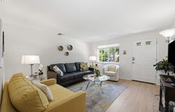 3743 WESTLEIGH St, Eugene, OR 97405