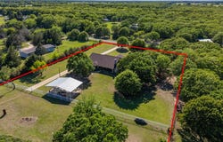 17909 Terrace Dr, Kemp, TX 75143