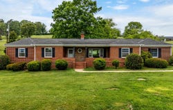 11 AVALON LN, LEXINGTON, VA 24450