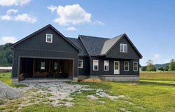 333 Laredo Drive, London, KY 40741