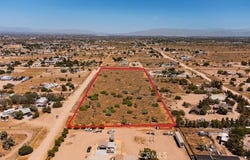Elsinore, Phelan, CA 92371