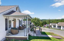 736 Elizabeth St, Pulaski, VA 244301