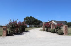 2642 Huddleston, Sunset, TX 76270