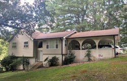 1208 E Blythe St, PARIS, TN 38242