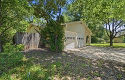 1137 Meadow Creek Court, Lancaster, TX 75146