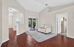 3913 58th Circle, Vero Beach, FL 32966