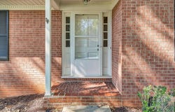 806 Hazelwood Ln, Martinsville, VA 24112