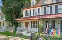 564 S BETHLEHEM Pike, FORT WASHINGTON, PA 19034