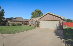 1308 Windsor Avenue, Wolfforth, TX 79382