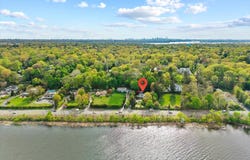 355A E Shore Road, Great Neck, NY 11023