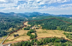 2929 LITTLE RIVER Rd, Glide, OR 97443