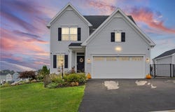 275 Longleaf Lane, Macedon, NY 14502