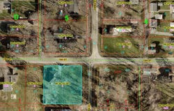 204 W 15th St, Christopher, IL 62822