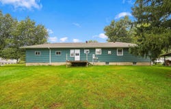 400 N Maple Street, Sumner, IA 50674