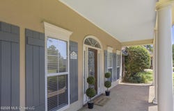 525 Ridge Circle, Brandon, MS 39047