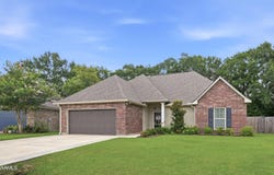 109 Tealbrook Drive, Scott, LA 70583