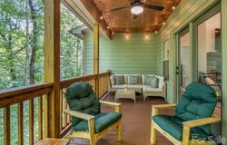 365 Utsonati Lane, Brevard, NC 28712