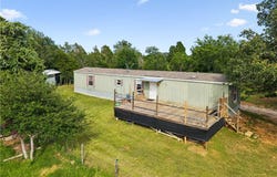 253 N County Line Road, Elgin, TX 78621