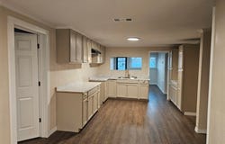 319 N Oak St, Pecos, TX 79772