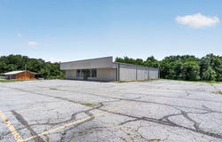 520 N Cliffside Drive, Noel, MO 64854