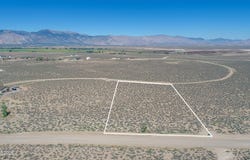 220 W Sierra View Drive, Smith Valley, NV 89430
