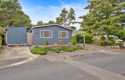 1601 RHODODENDRON Dr, Florence, OR 97439