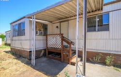 2145 31ST St, Springfield, OR 97477