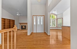 16505 42nd Avenue N, Plymouth, MN 55446