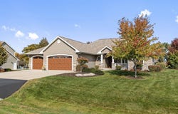 4440 RAVINE Way, OSHKOSH, WI 54904