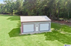 4725 S Irby St, Effingham, SC 29541