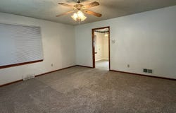 1312 Burnam Rd, Chillicothe, MO 64601
