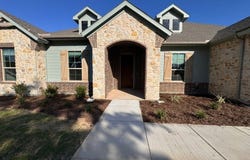 193 Oak Grove Way, Springtown, TX 76082