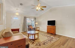 253 LANTERN Lane, CHAMBERSBURG, PA 17201