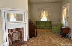 114 Hampton Street, Chester, SC 29706