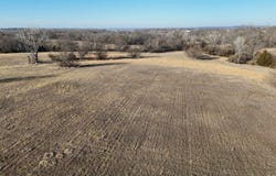 N 1851 Diag Rd, Lecompton, KS 66050