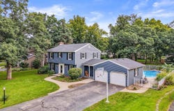21 Partridge Square, Oswego, IL 60543