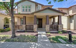 724 N Topiary Ln, Mountain House, CA 95391