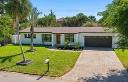 356 W EXETER Street, SATELLITE BEACH, FL 32937