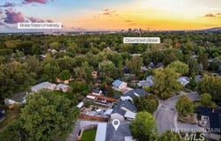 425 N Riverview Dr, Boise, ID 83712