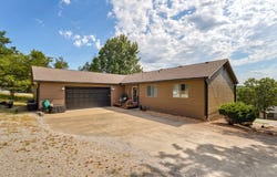 313 Lakefront Circle, Kimberling City, MO 65686