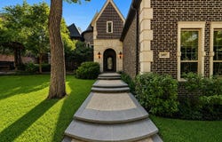 14907 Lake Forest Drive, Addison, TX 75254