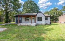 385 Bolivar Highway, Jackson, TN 38301
