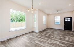 228 E Avenue G, Robstown, TX 78380