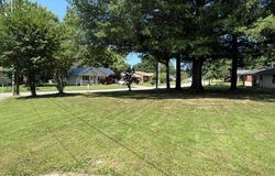 504 Franklin Dr., PARIS, TN 38242